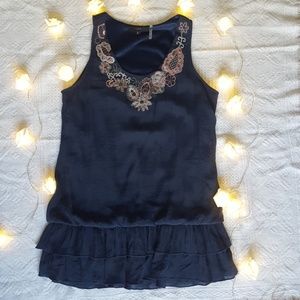 Idea navy sleeveless blouse